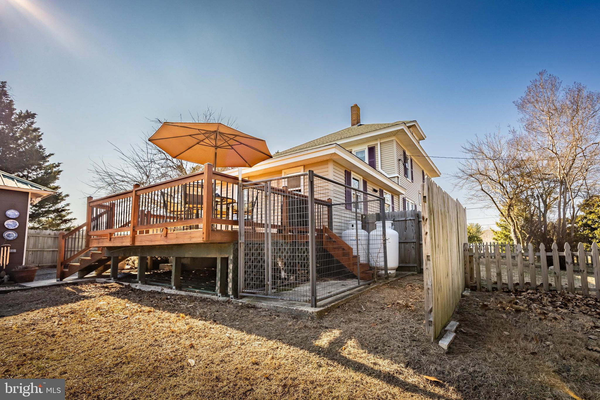 4569 Tyaskin Road Tyaskin, MD 21865 - Photo 43 of 98 Doggie kennel from Deck