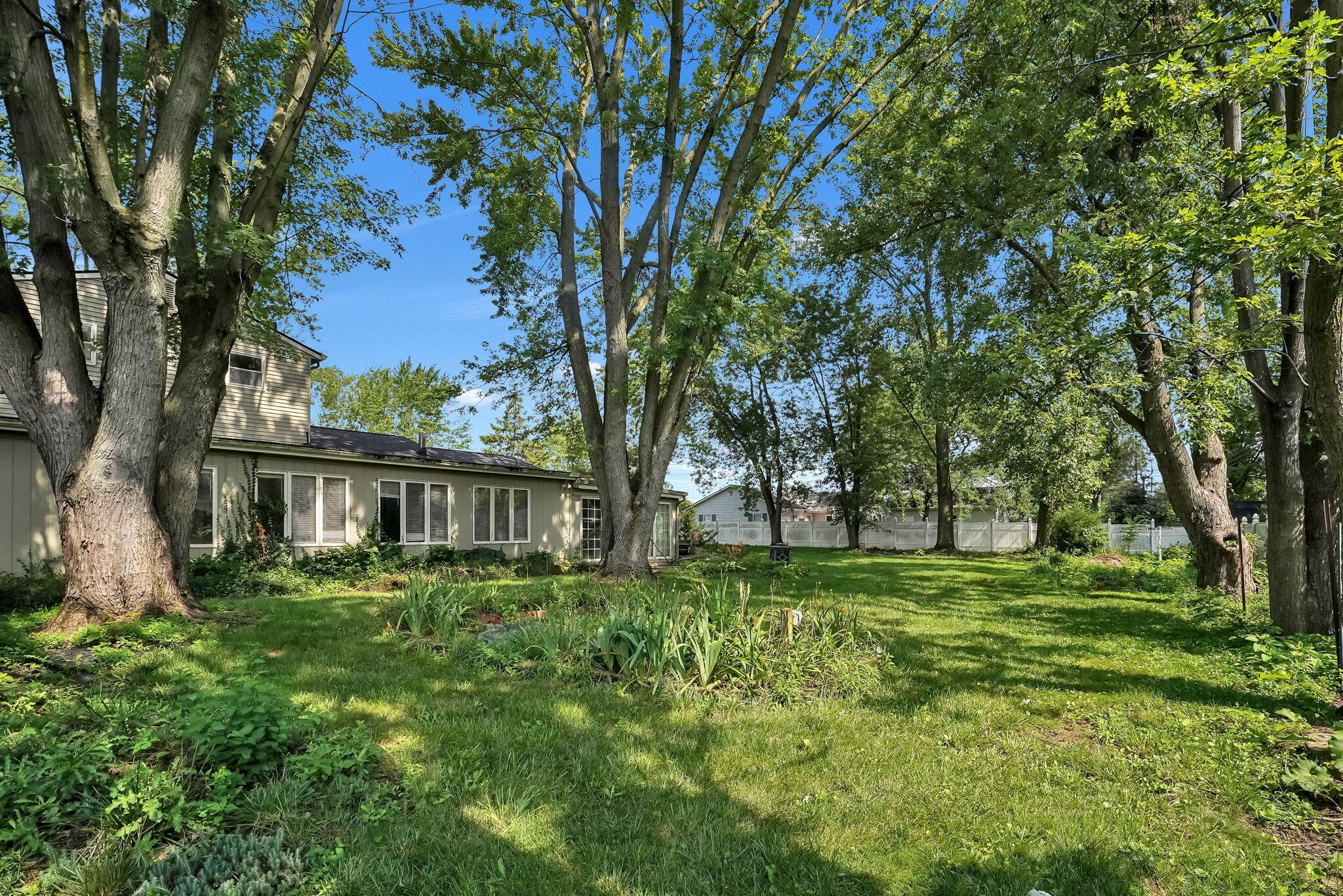 190 Inah Avenue Columbus, OH 43228 - Photo 3 of 38 36-web-or-mls-190-inah-ave