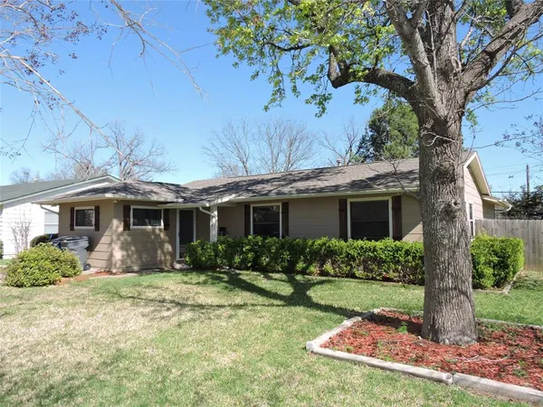 $1,995 | 12238 Oberlin Drive, Dallas, TX 75243