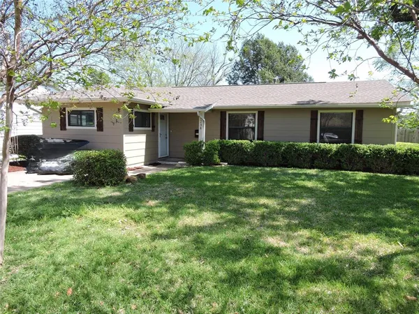 $1,995 | 12238 Oberlin Drive, Dallas, TX 75243