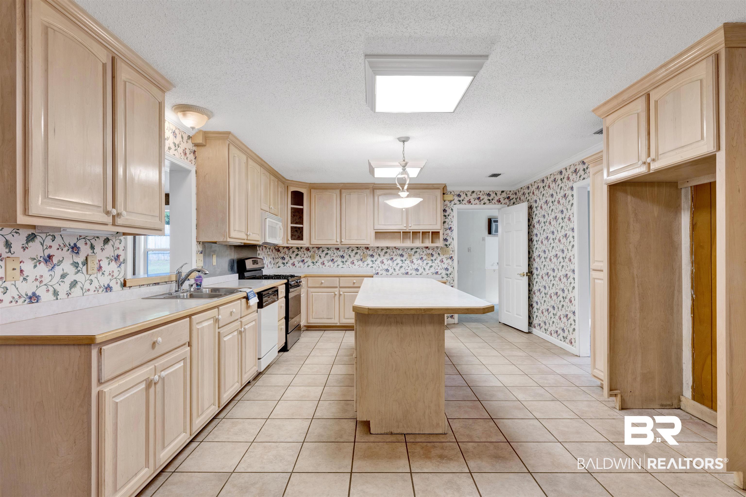 415 Rosa Avenue Fairhope, AL 36532 - Photo 10 of 30