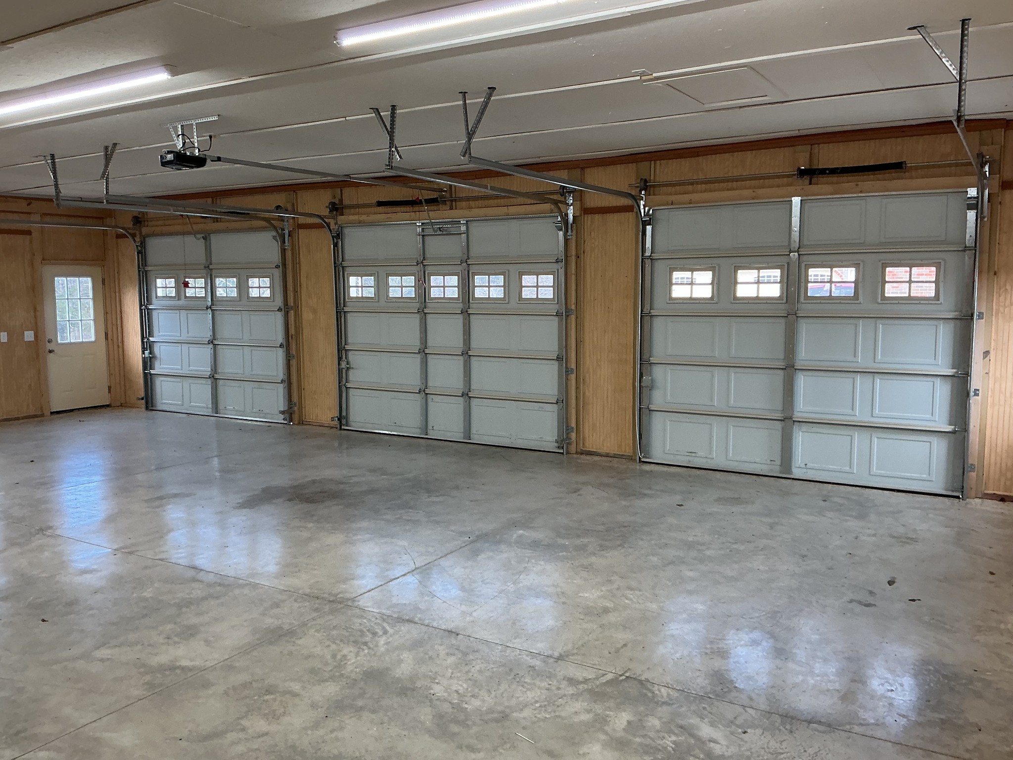 120 3 Fork Bridge Road Wartrace, TN 37183 - Photo 41 of 48 a view of a garage