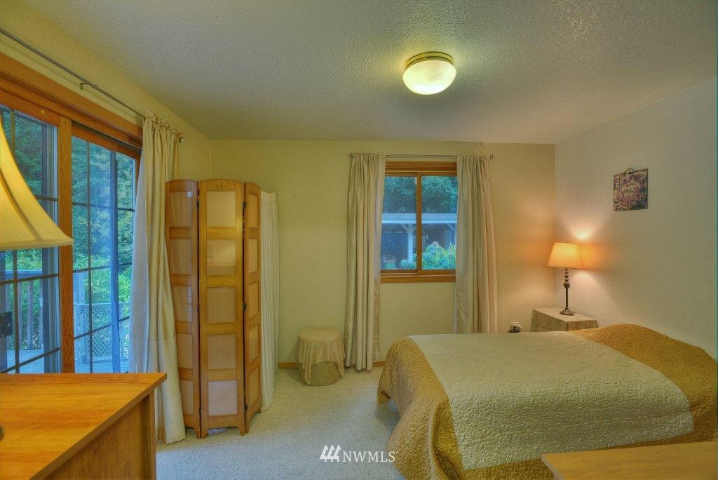 4901 Shellridge Road Northwest Olympia, WA 98502 - Photo 11 of 15 Gallery Image 11