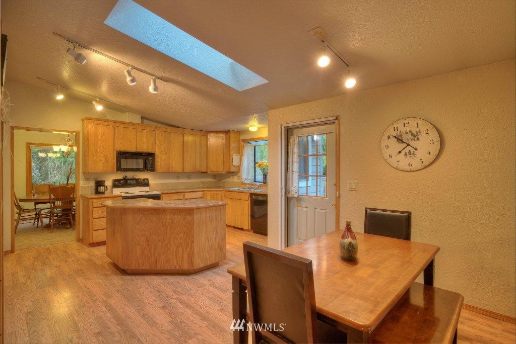 4901 Shellridge Road Northwest Olympia, WA 98502 - Photo 3 of 15 Gallery Image 3