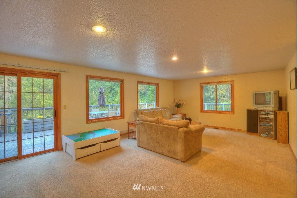 4901 Shellridge Road Northwest Olympia, WA 98502 - Photo 5 of 15 Gallery Image 5