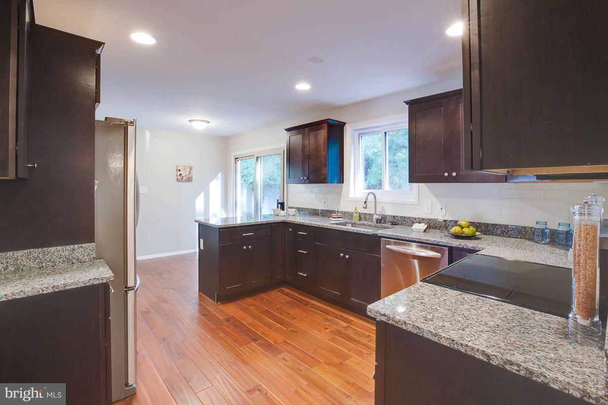 2405 Sugarcone Road Baltimore, MD 21209 - Photo 13 of 29 Kitchen