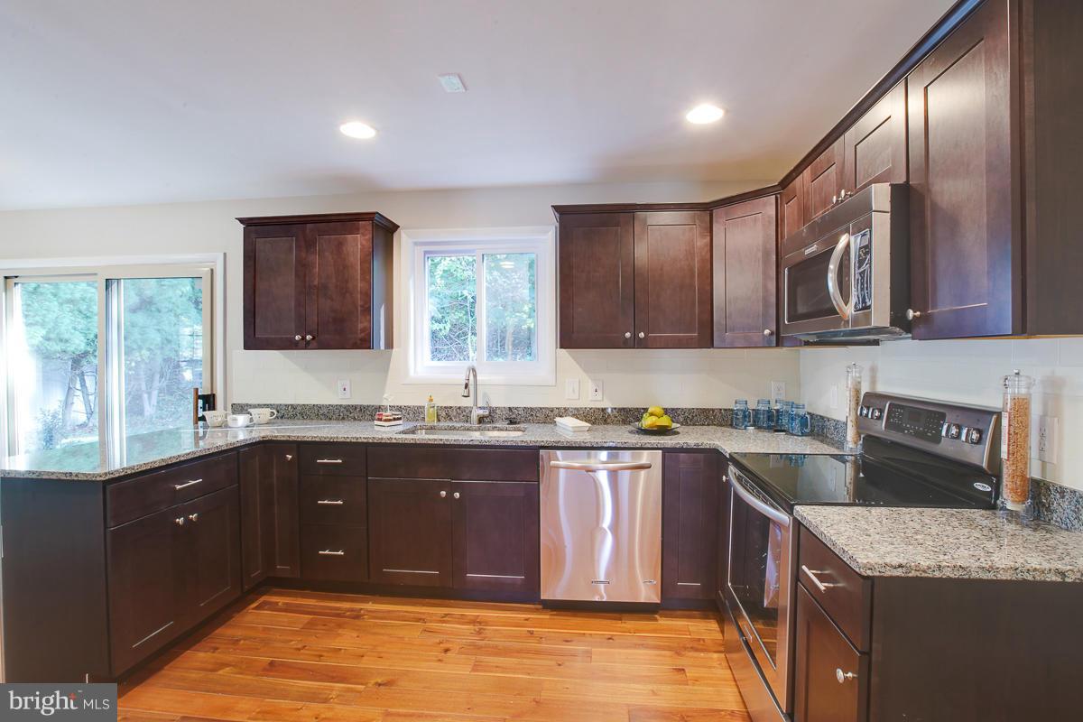2405 Sugarcone Road Baltimore, MD 21209 - Photo 14 of 29 Kitchen
