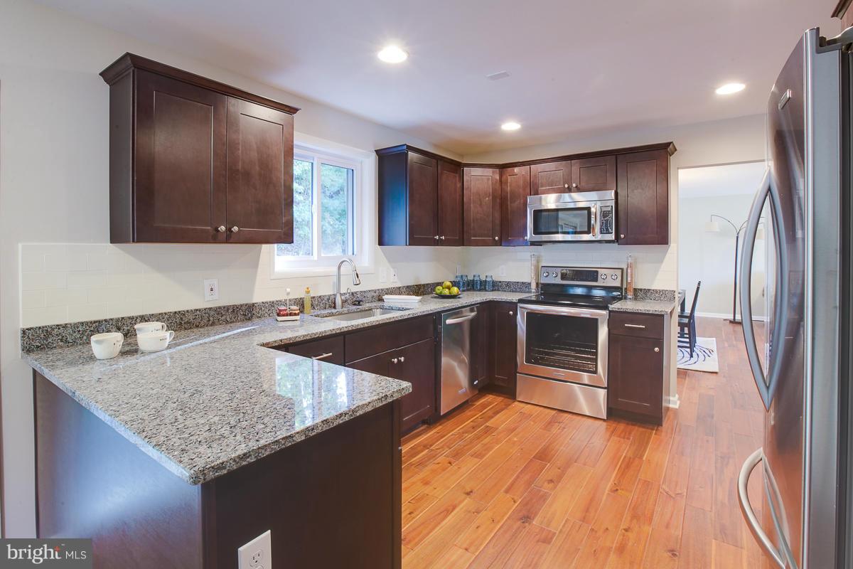 2405 Sugarcone Road Baltimore, MD 21209 - Photo 15 of 29 Kitchen