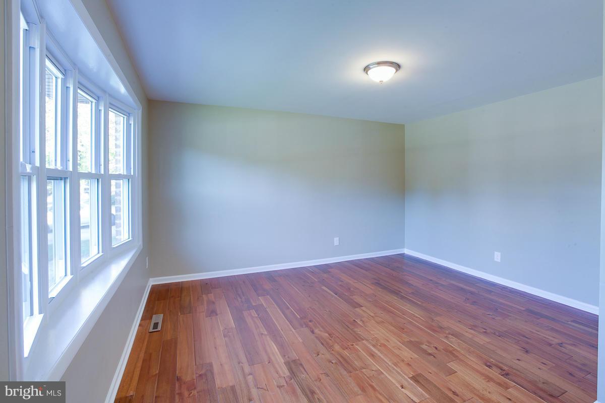 2405 Sugarcone Road Baltimore, MD 21209 - Photo 3 of 29 Interior (General)