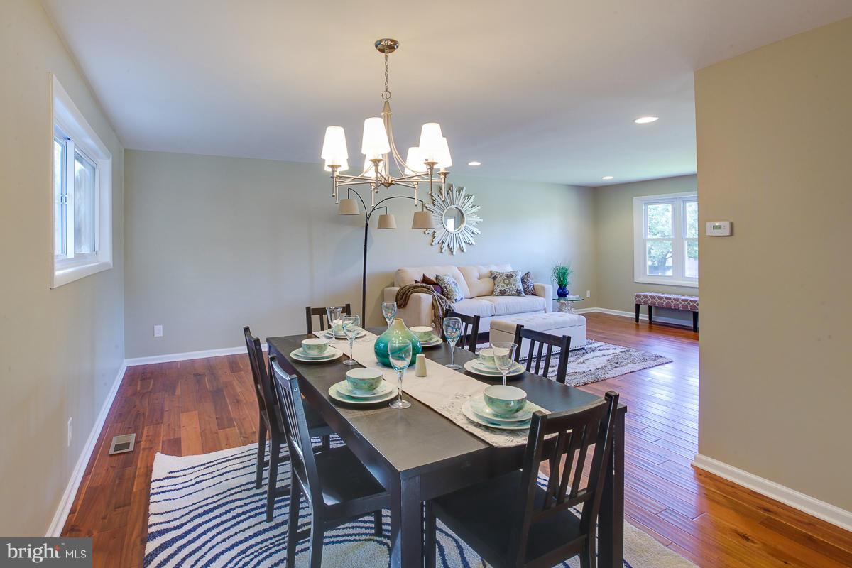 2405 Sugarcone Road Baltimore, MD 21209 - Photo 9 of 29 Dining Room