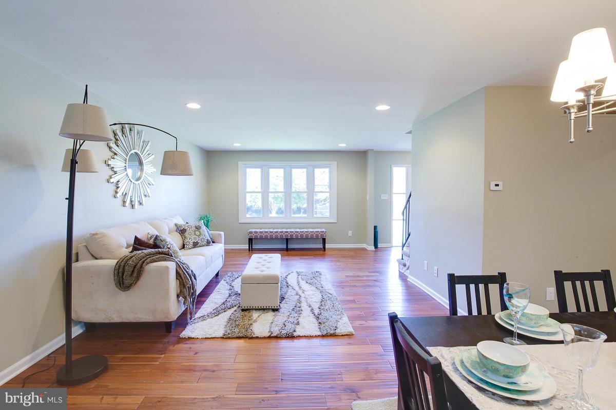 2405 Sugarcone Road Baltimore, MD 21209 - Photo 10 of 29 Dining Room