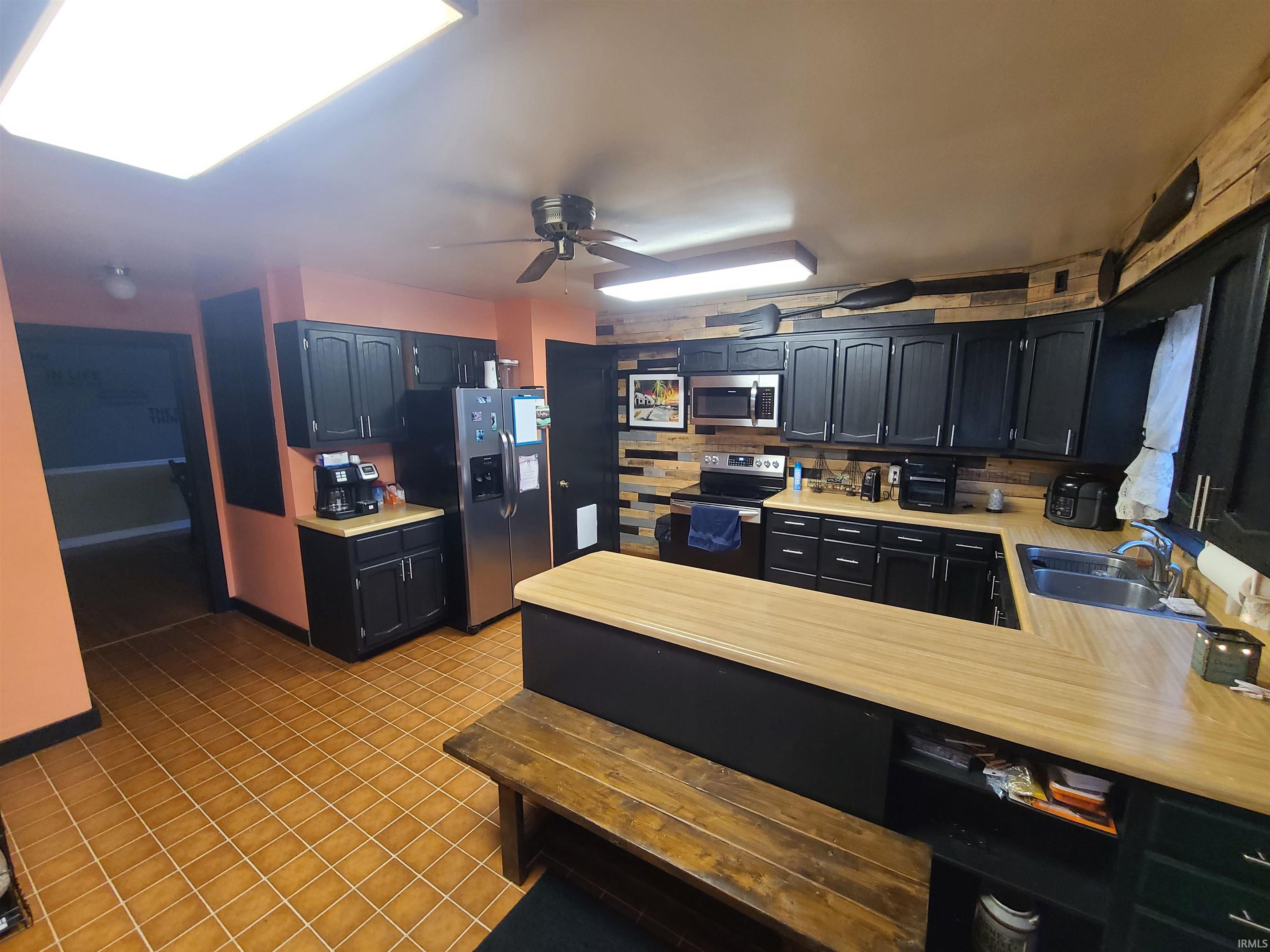 2170 West Carie Road Vincennes, IN 47591 - Photo 16 of 29 Gallery Image 16