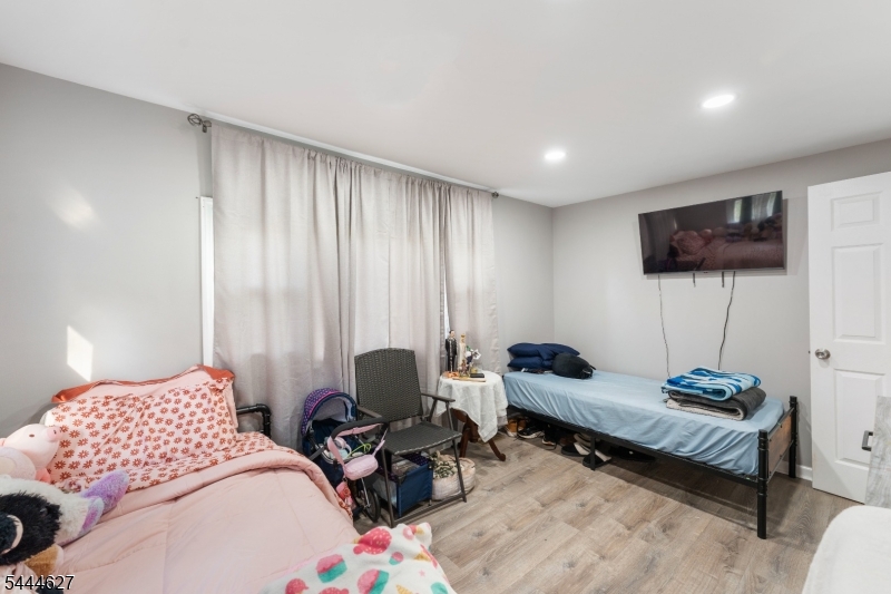 325 Roycefield Road Hillsborough, NJ 08844 - Photo 15 of 41
