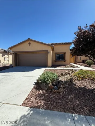 $2,200 | 5011 Monte Penne Way, Pahrump, NV 89061