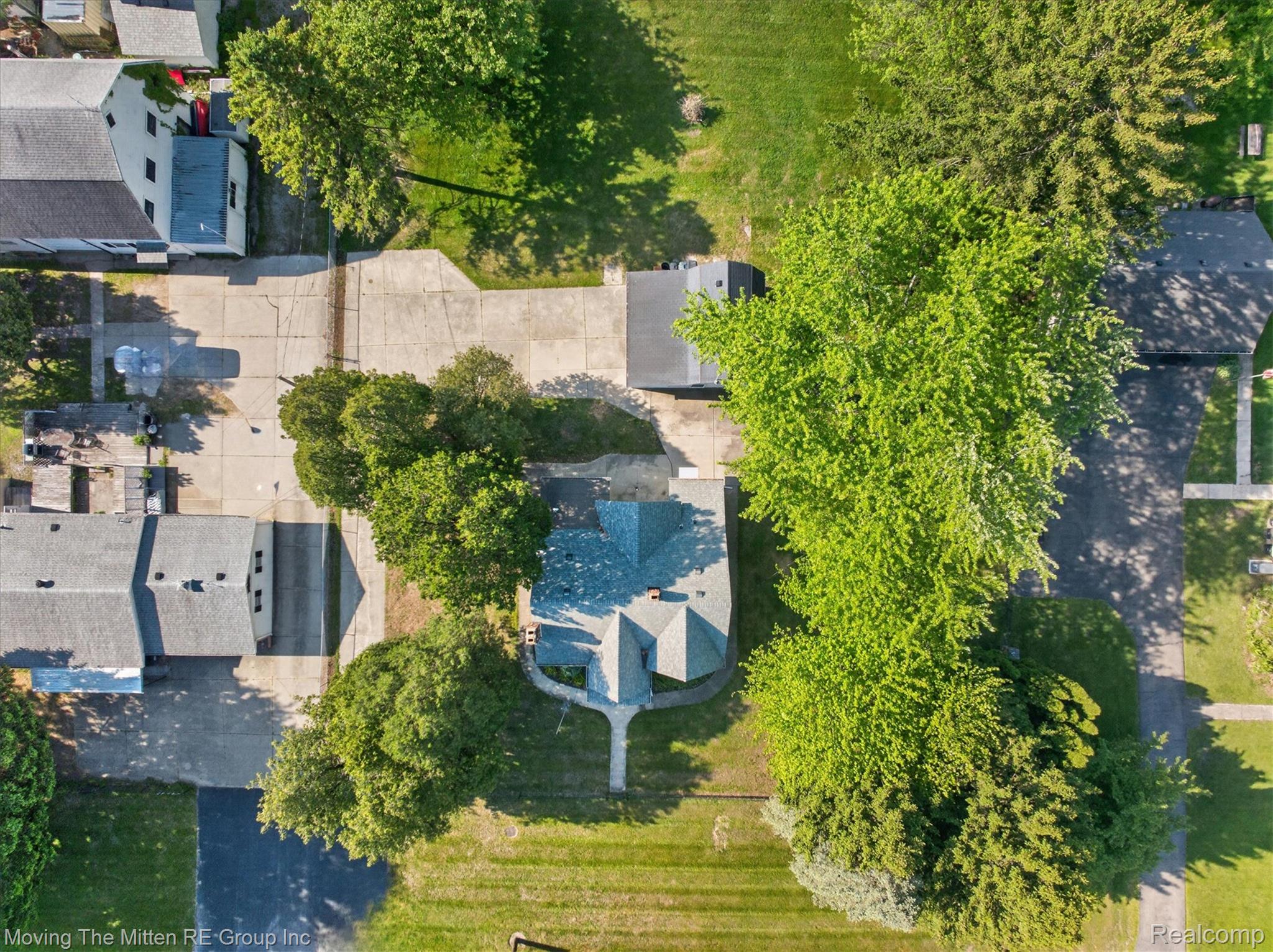 25505 Wick Road Taylor, MI 48180 - Photo 51 of 68 Drone / aerial view