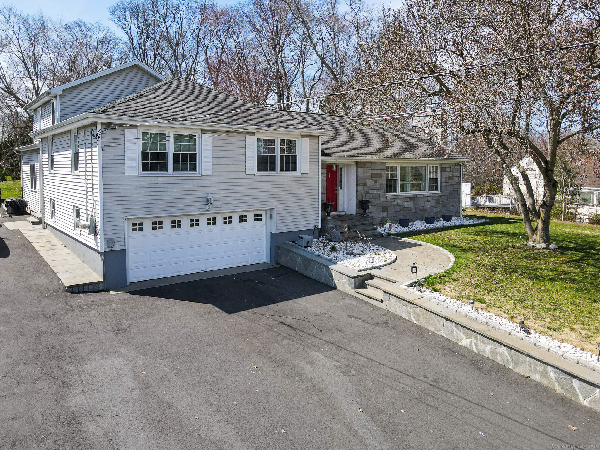 2107 North Benson Road Fairfield, CT 06824 - Photo 1 of 1