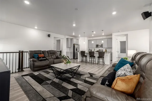 $695,000 | 991 South De Gaulle Court, Aurora, CO 80018