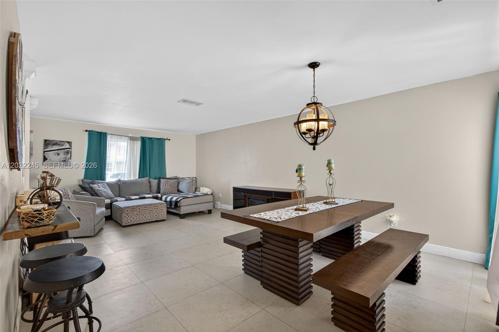 15530 Southwest 59th Street Miami, FL 33193 - Photo 11 of 58