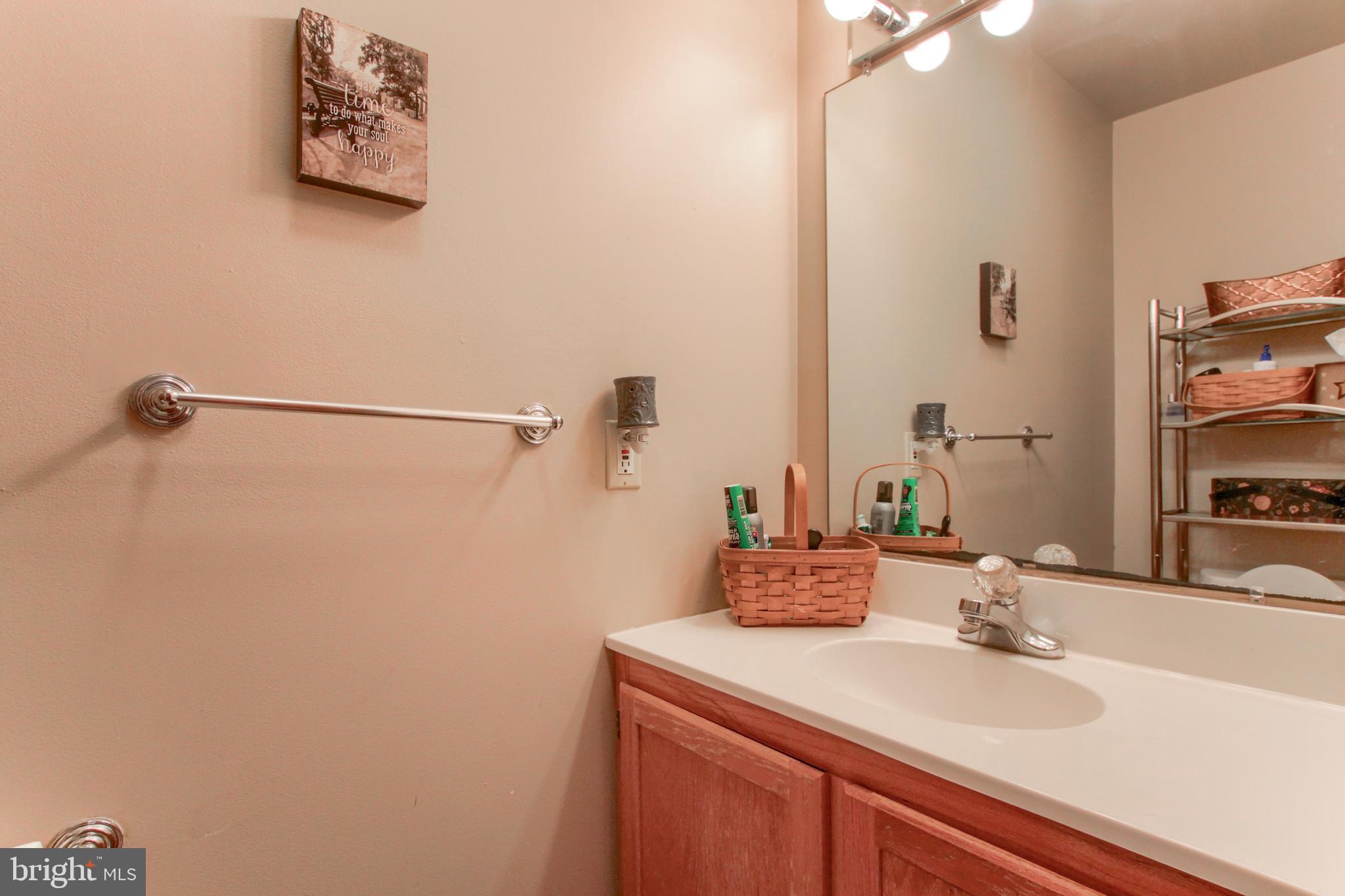 286 South Locust Point Road Mechanicsburg, PA 17055 - Photo 11 of 36 Gallery Image 11