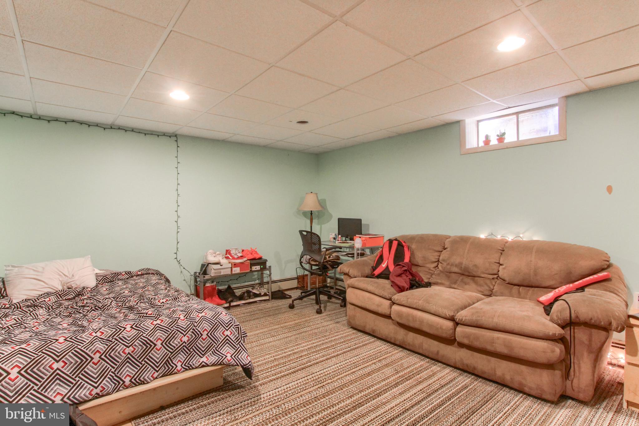 286 South Locust Point Road Mechanicsburg, PA 17055 - Photo 12 of 36 Gallery Image 12