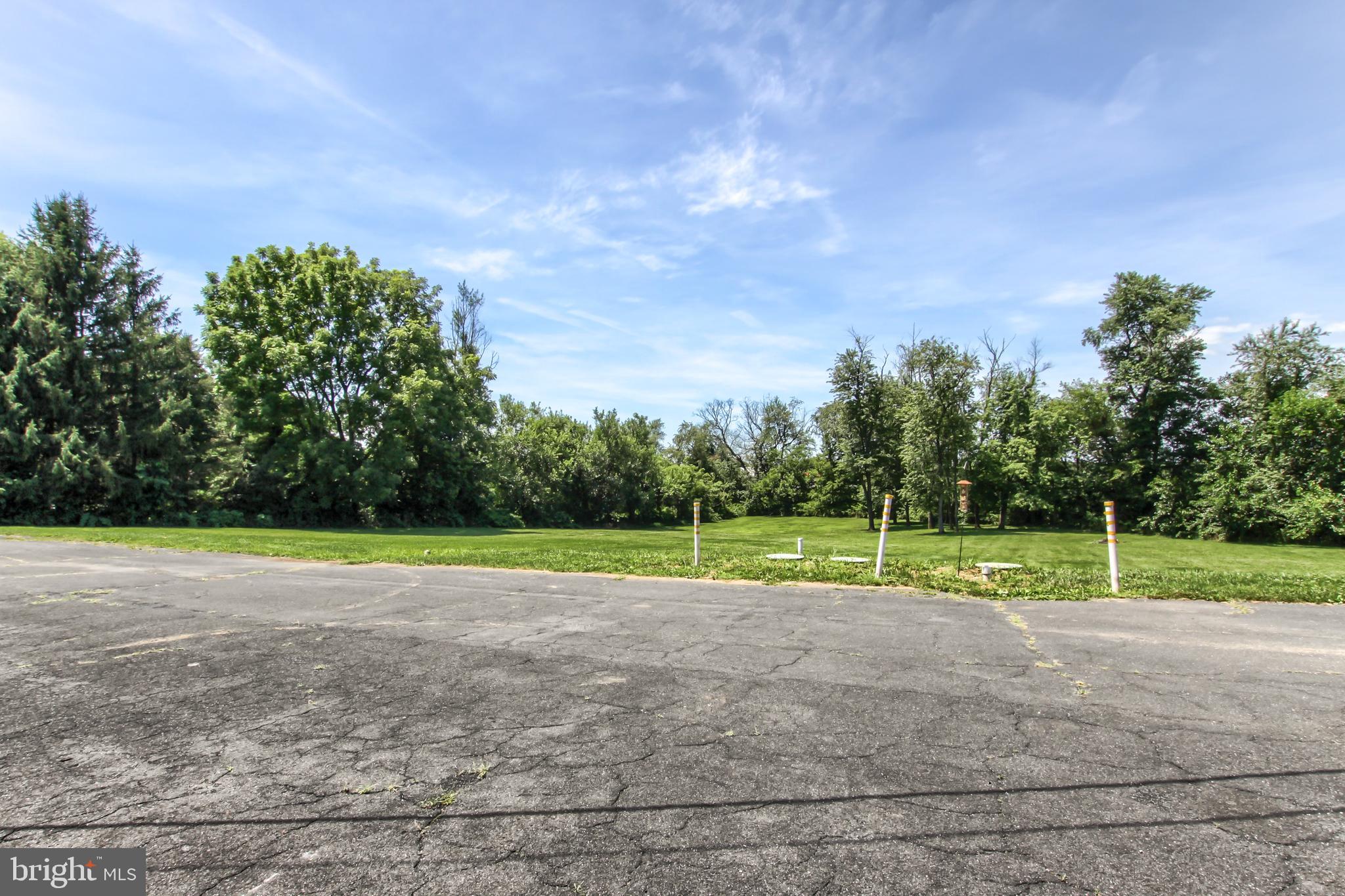 286 South Locust Point Road Mechanicsburg, PA 17055 - Photo 31 of 36 Gallery Image 31