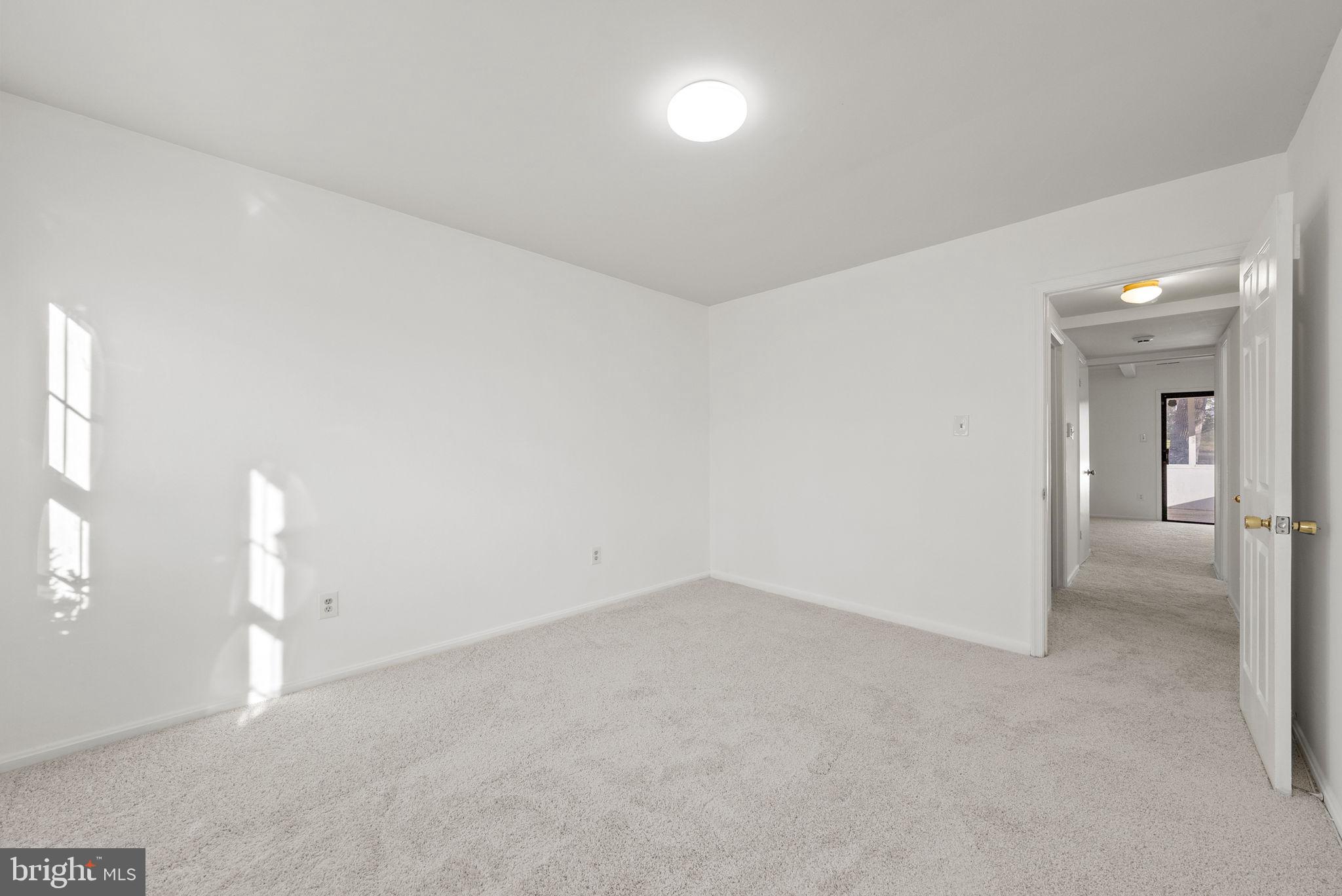 12416 Ox Hill Road Fairfax, VA 22033 - Photo 11 of 35