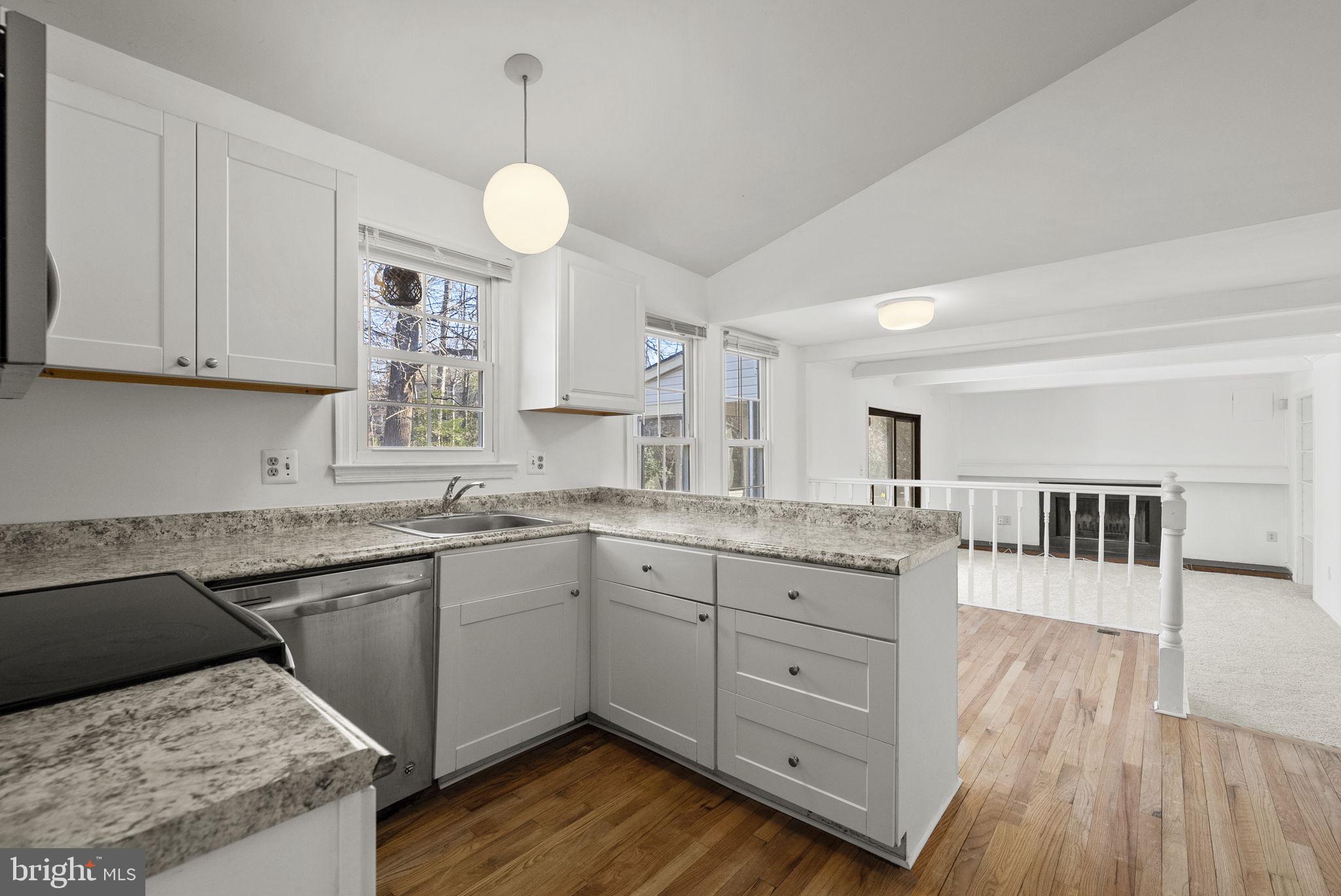 12416 Ox Hill Road Fairfax, VA 22033 - Photo 14 of 35