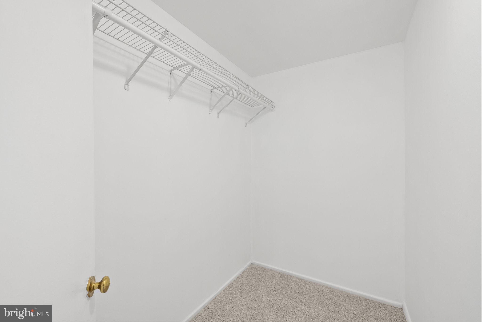 12416 Ox Hill Road Fairfax, VA 22033 - Photo 22 of 35