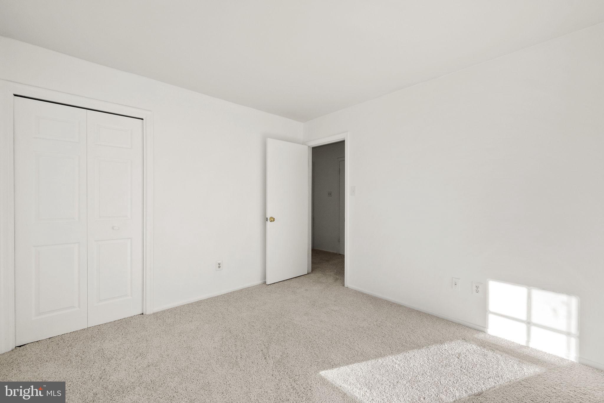 12416 Ox Hill Road Fairfax, VA 22033 - Photo 27 of 35
