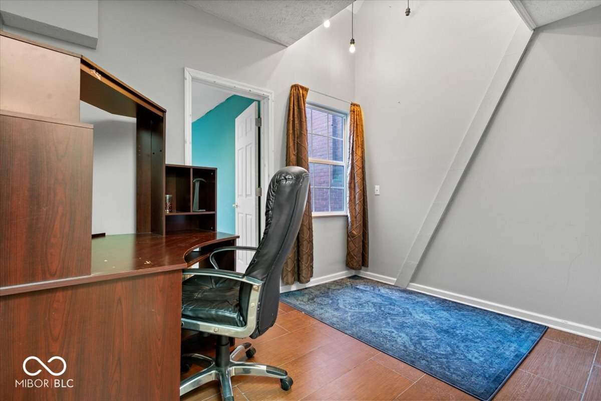 503 Central Avenue Anderson, IN 46012 - Photo 17 of 19