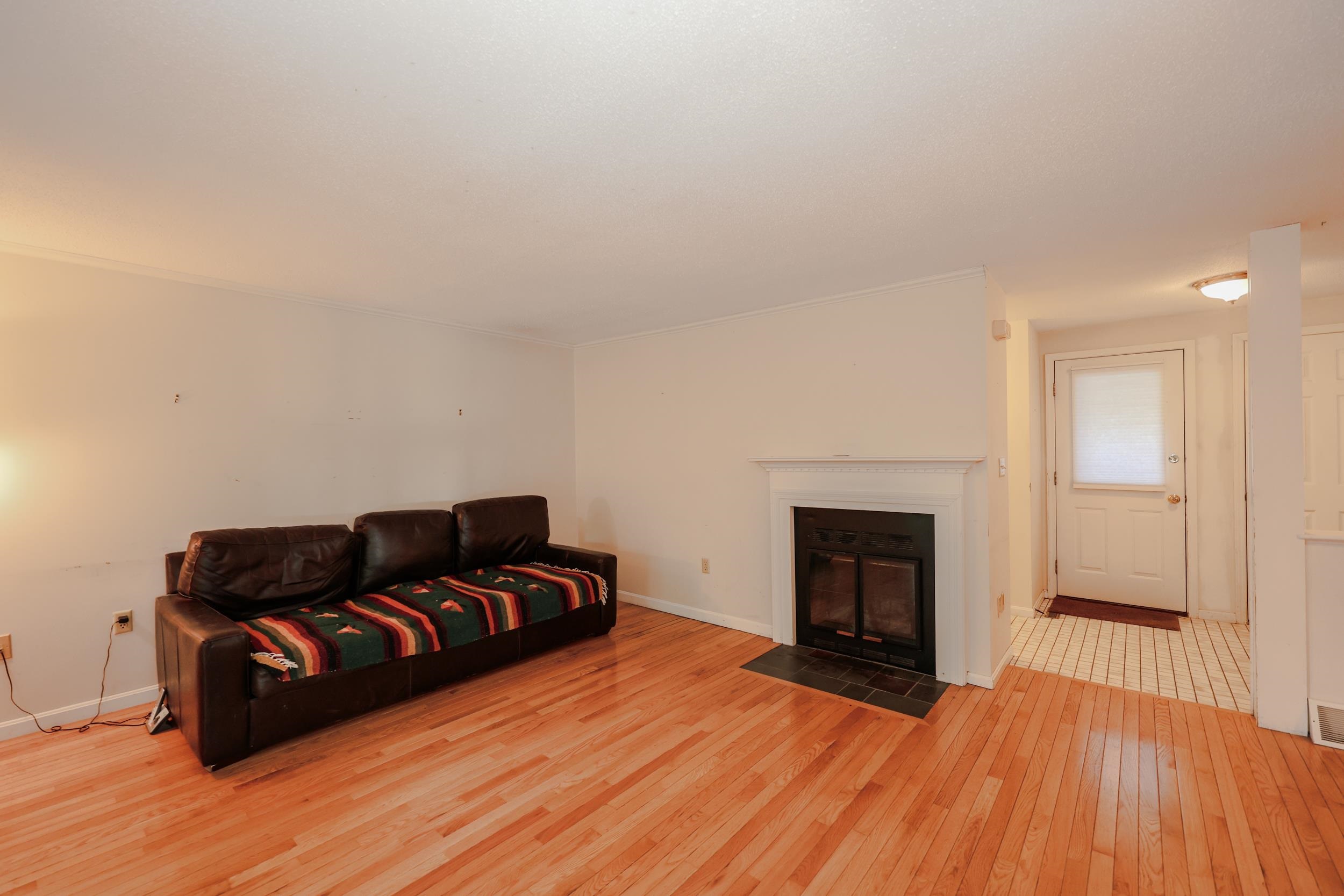 53 Winding Pond Road Londonderry, NH 03053 - Photo 16 of 58