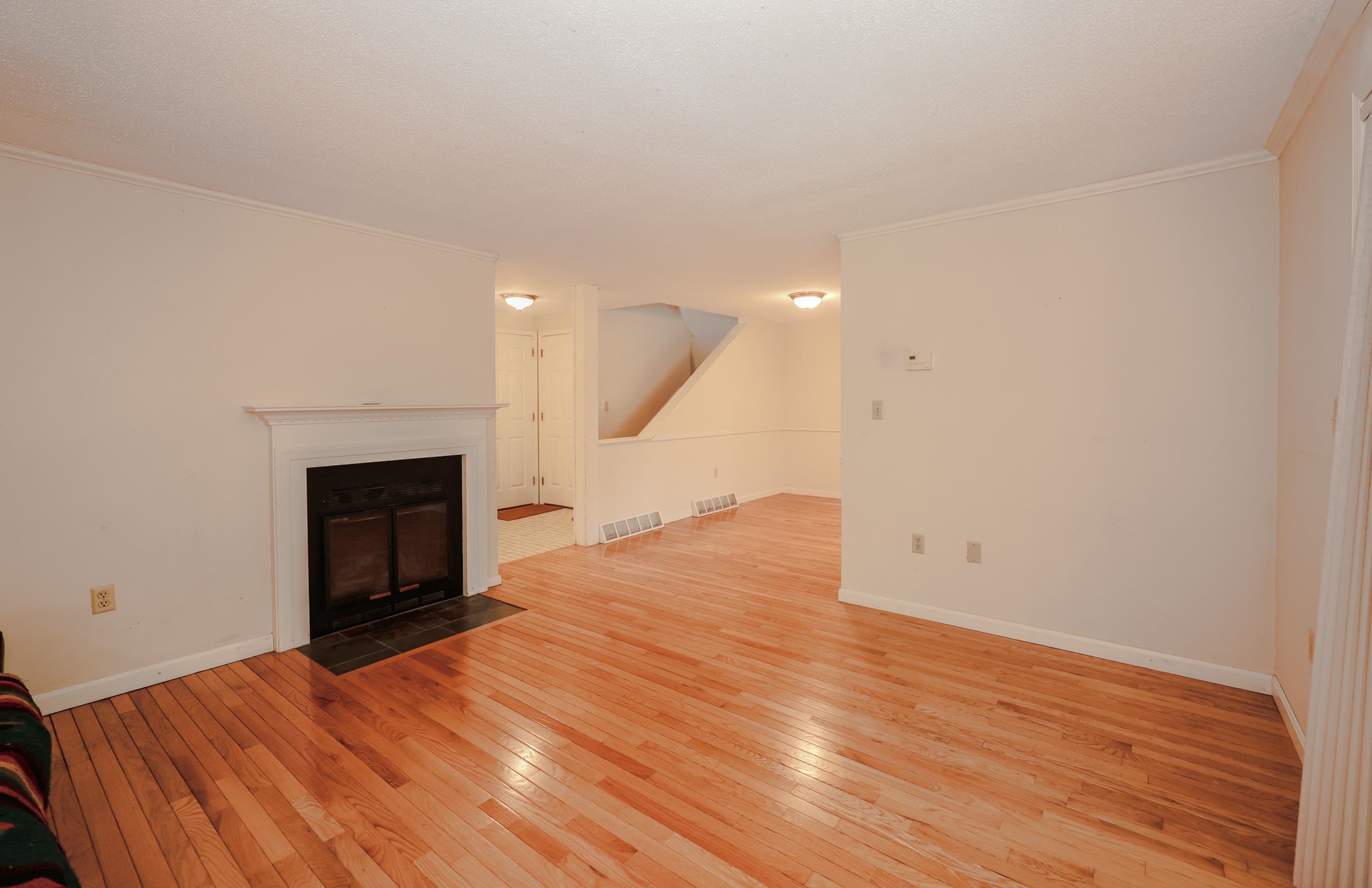 53 Winding Pond Road Londonderry, NH 03053 - Photo 17 of 58