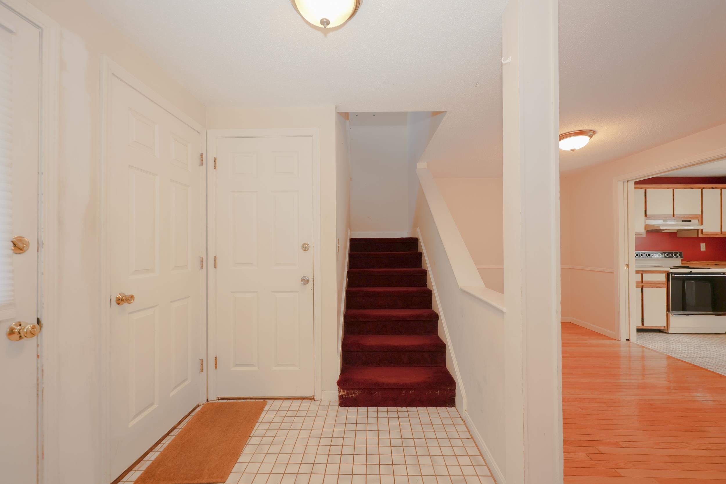 53 Winding Pond Road Londonderry, NH 03053 - Photo 20 of 58