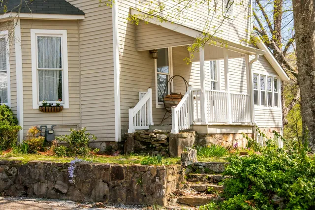 $599,000 | 105 Forrest Avenue North, Lookout Mountain, TN 37350