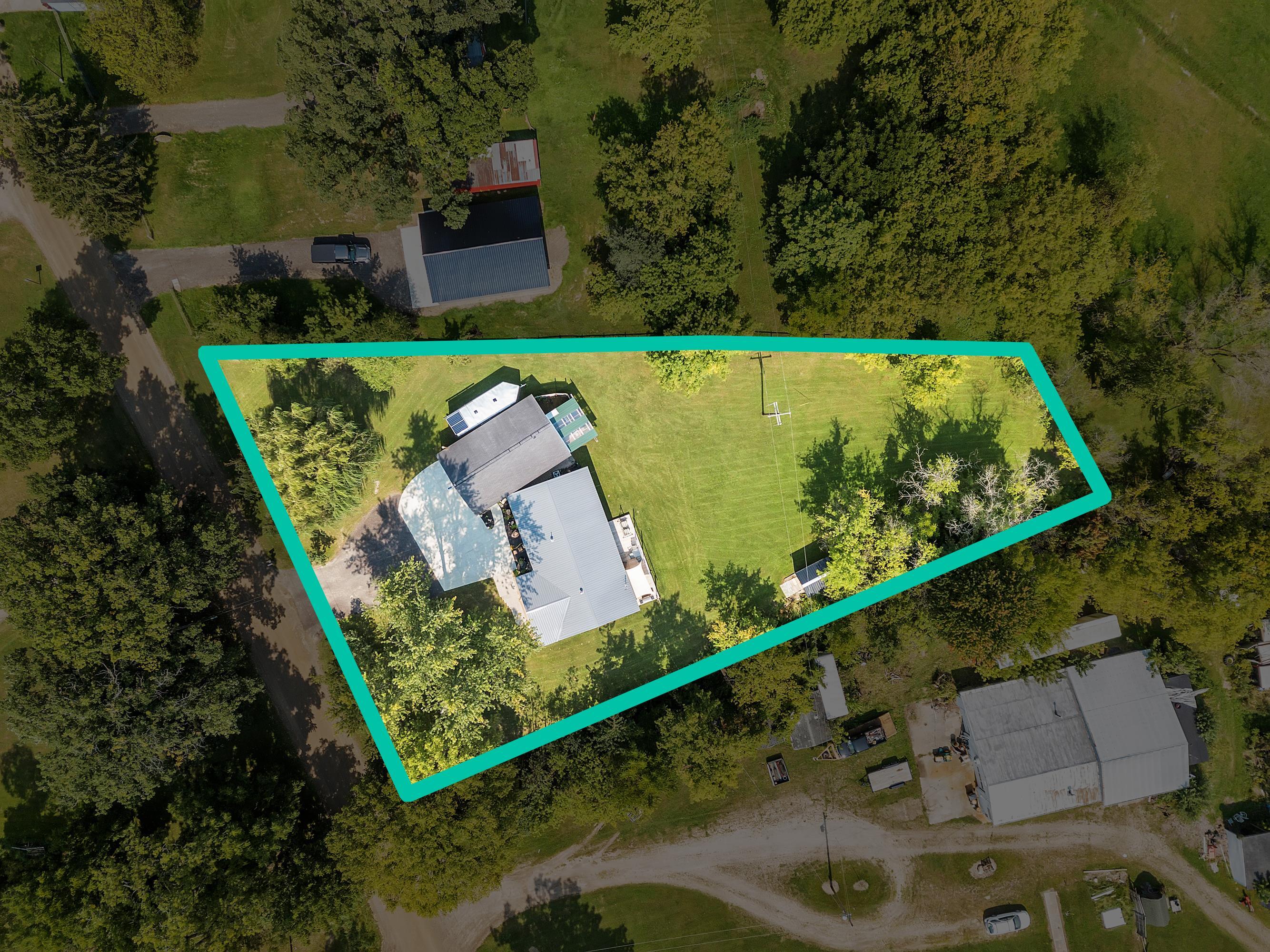 379 Bullis Road Gregory, MI 48137 - Photo 35 of 42 1w1rln5aav