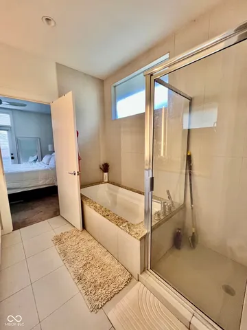 $2,950 | 2126 North Pennsylvania Street, Indianapolis, IN 46202