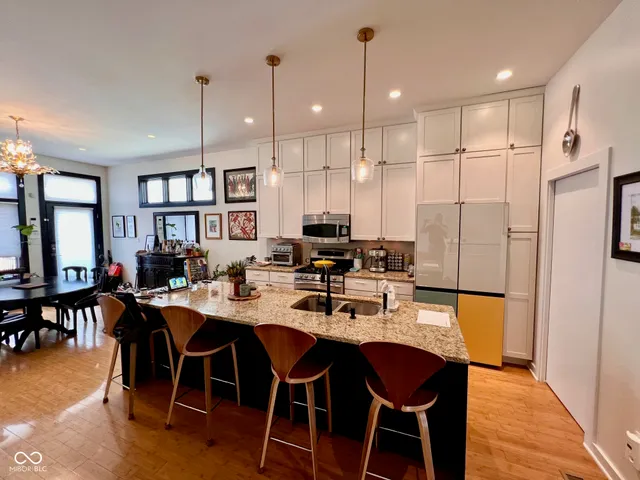 $2,950 | 2126 North Pennsylvania Street, Indianapolis, IN 46202