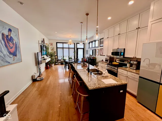 $2,950 | 2126 North Pennsylvania Street, Indianapolis, IN 46202