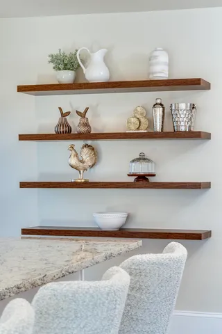 $4,500 | 7223 University, Middleton, WI 53593