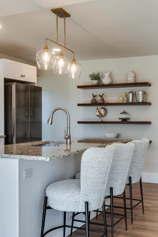 $4,500 | 7223 University, Middleton, WI 53593