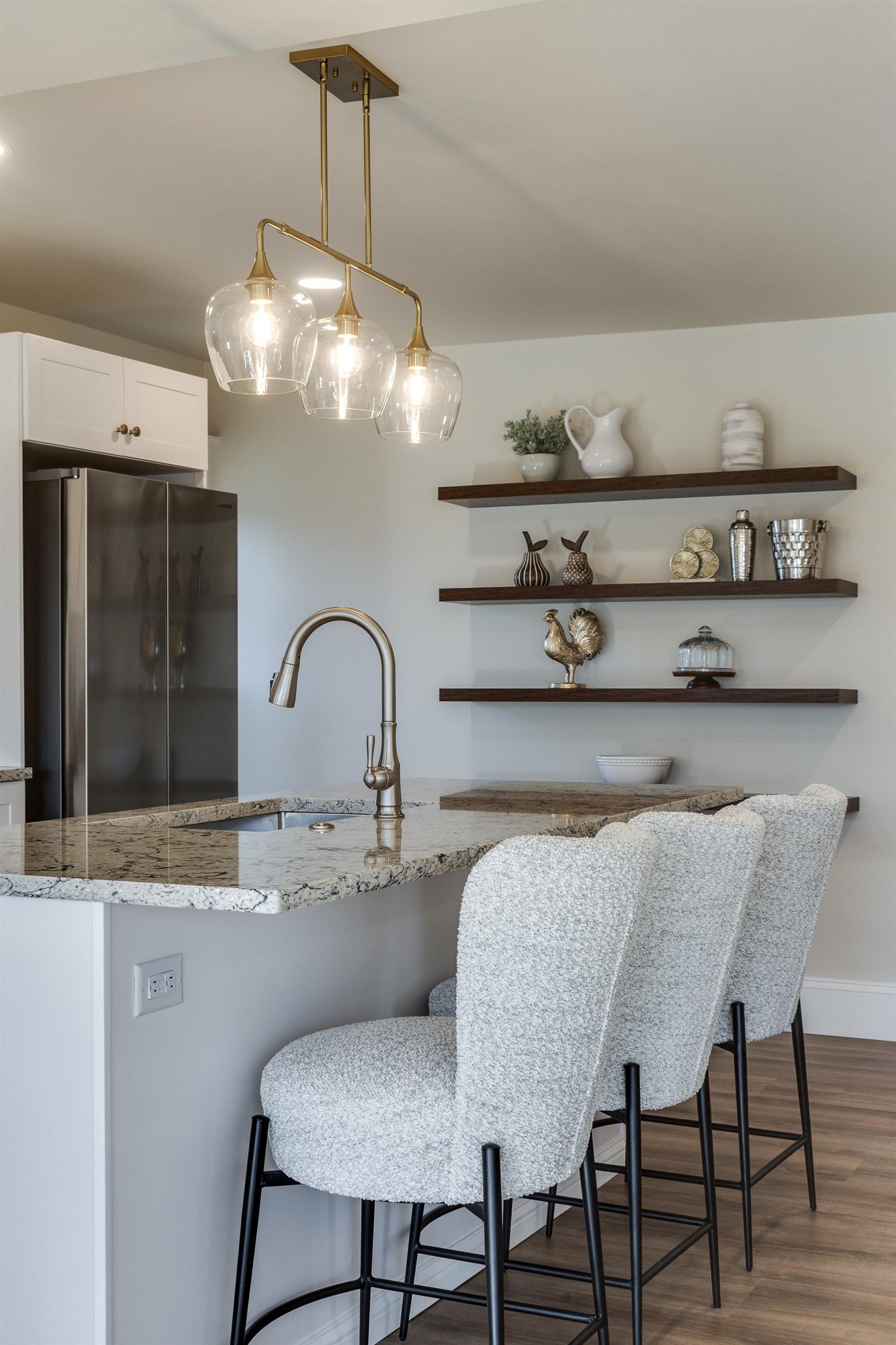 7223 University Middleton, WI 53593 - Photo 17 of 38