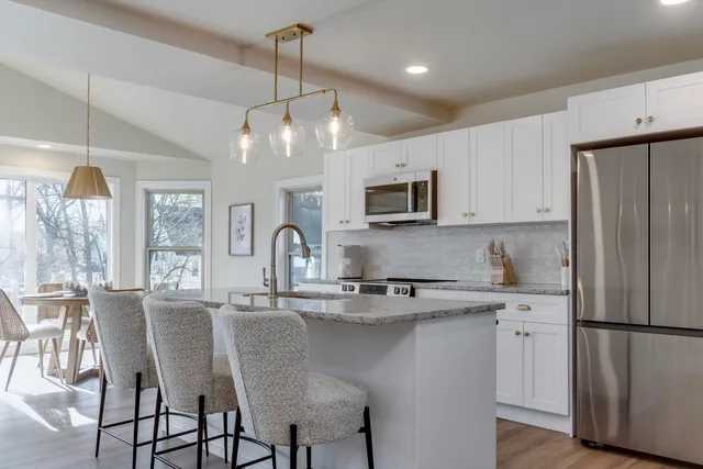 $4,500 | 7223 University, Middleton, WI 53593