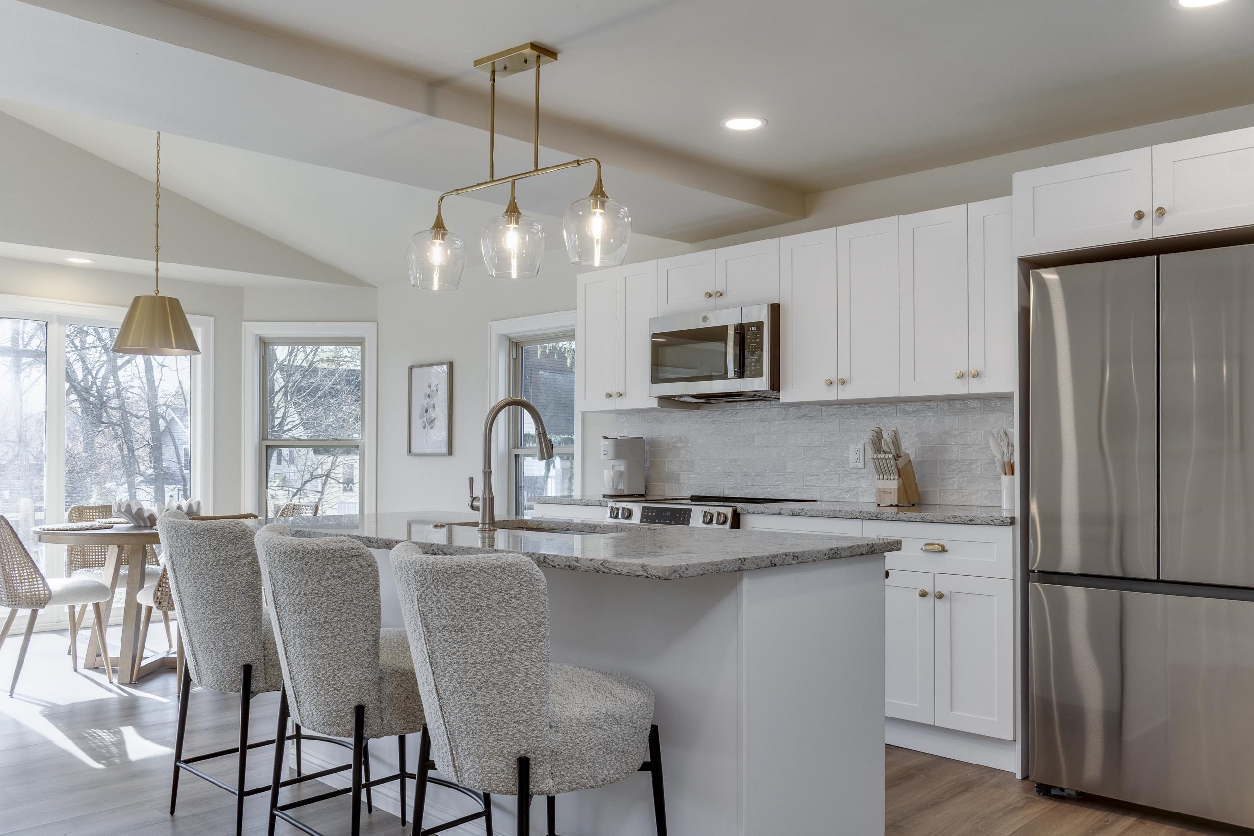 7223 University Middleton, WI 53593 - Photo 19 of 38