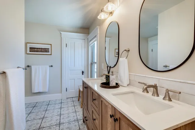 $4,500 | 7223 University, Middleton, WI 53593