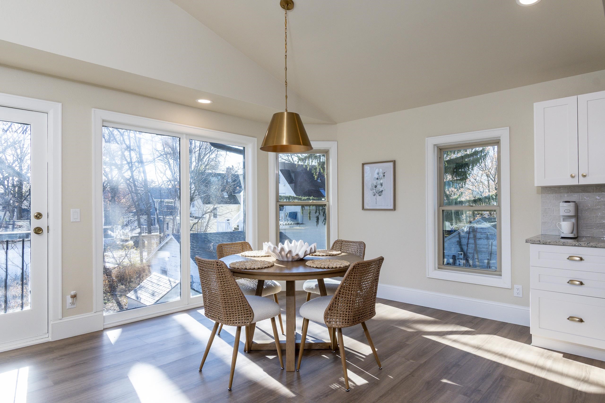 7223 University Middleton, WI 53593 - Photo 5 of 38