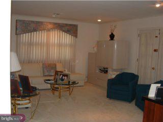 8813 Tyson Road Glenside, PA 19038 - Photo 2 of 6 Gallery Image 2