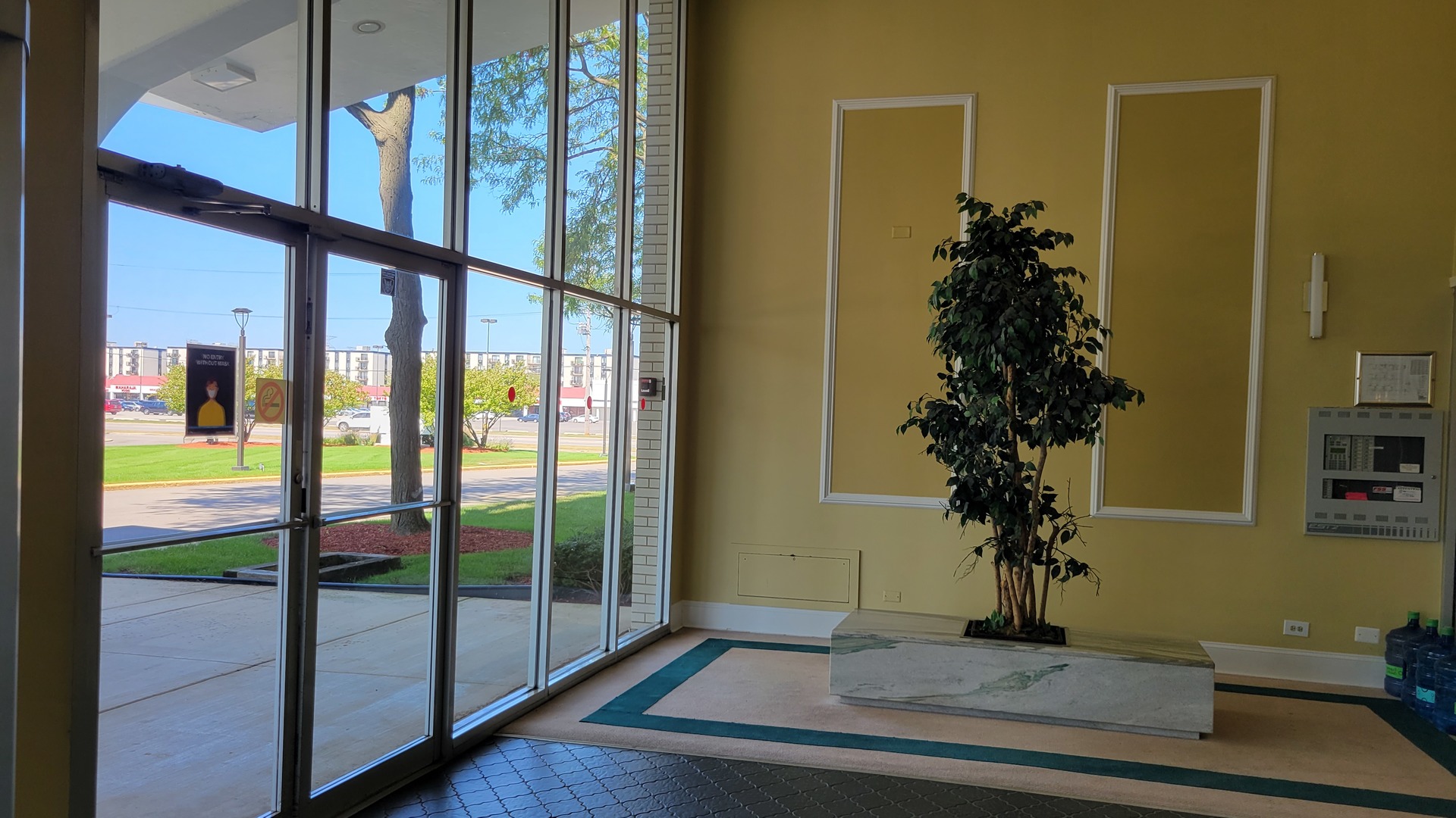 9001 West Golf Road, Unit 4B Des Plaines, IL 60016 - Photo 16 of 21 a view of an entryway