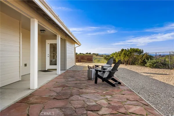 $825,000 | 5995 Black Tail Place, Paso Robles, CA 93446