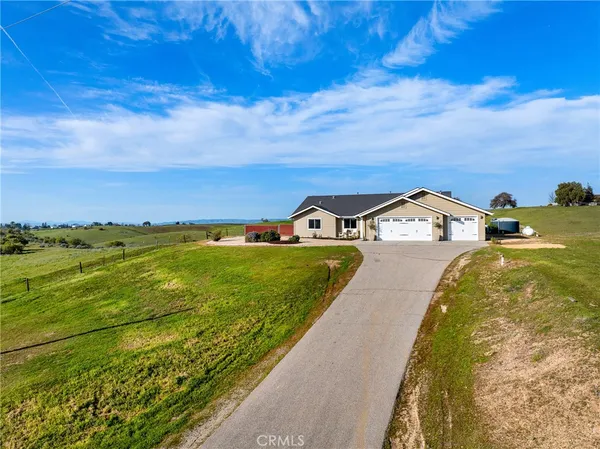 $825,000 | 5995 Black Tail Place, Paso Robles, CA 93446