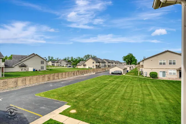 $235,000 | 1059 Poppyfield Place, Schererville, IN 46375